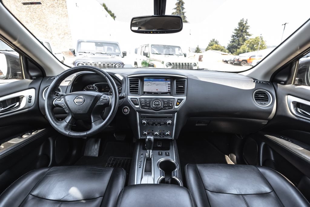 Used 2019 Nissan Pathfinder SL FWD image 21