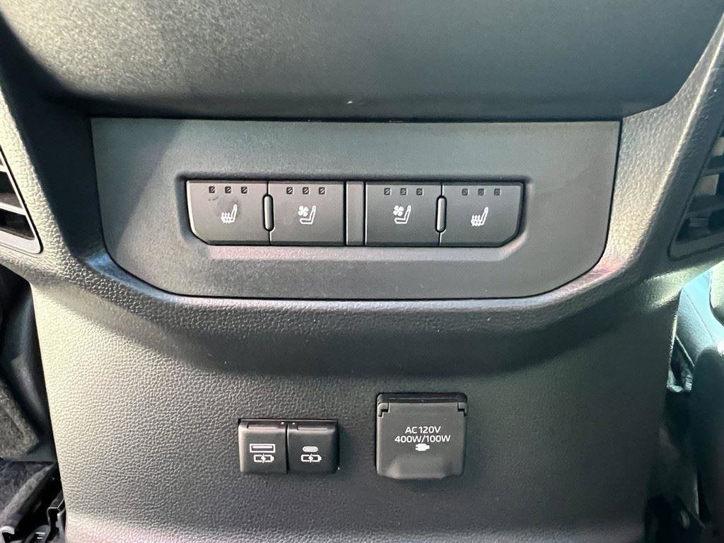 Used 2026 Toyota Tundra Platinum image 13