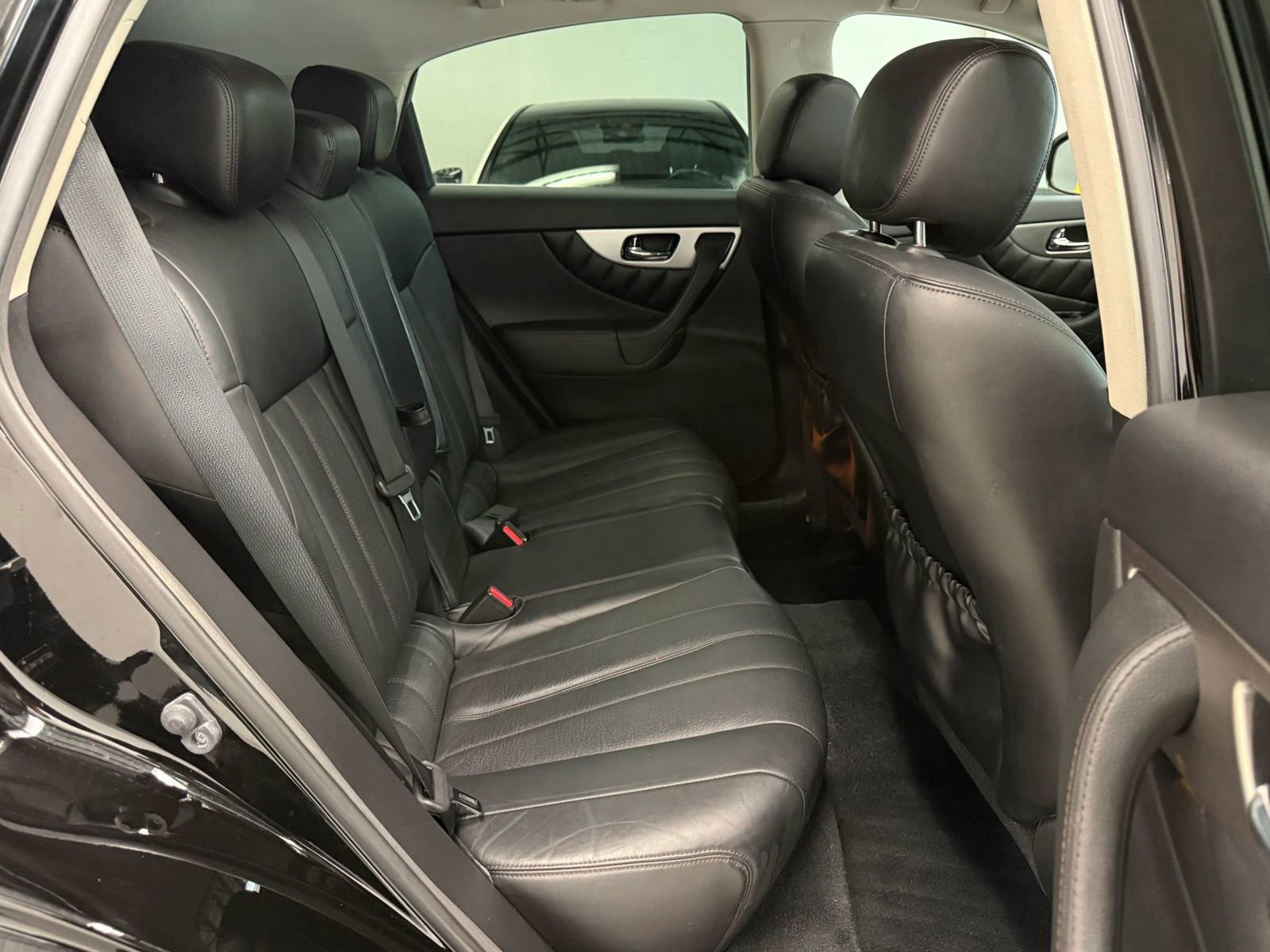 Used 2016 INFINITI QX70 3.7 image 22