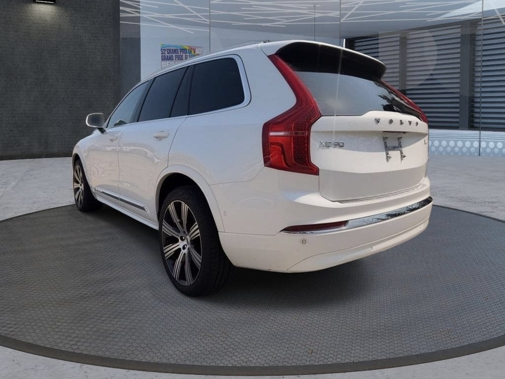 Used 2024 Volvo XC90 T8 Ultimate w/ Lounge Package AWD/4WD image 3