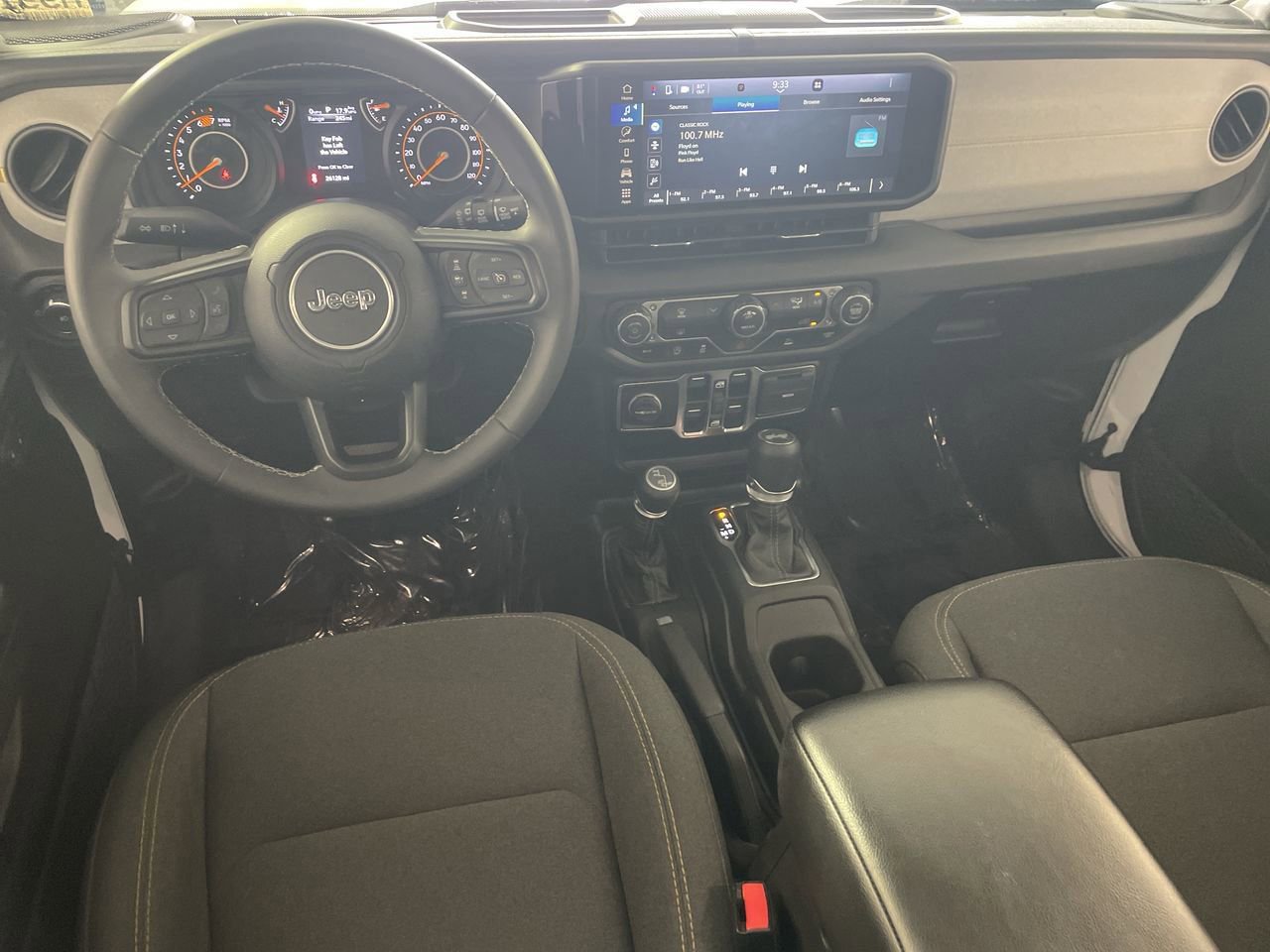 Used 2025 Jeep Wrangler Sport S AWD/4WD image 19