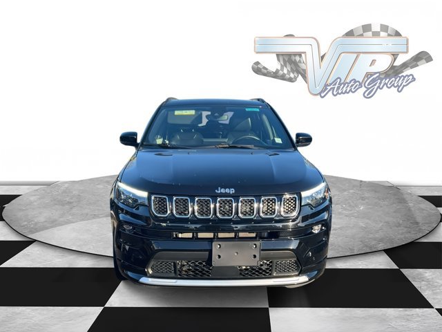Used 2023 Jeep Compass Limited w/ Elite Group image 2