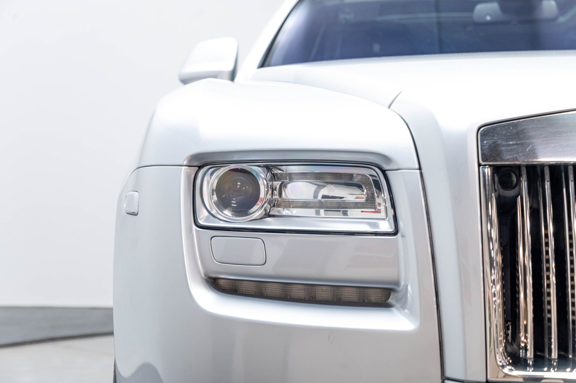 Used 2012 Rolls-Royce Ghost RWD image 64