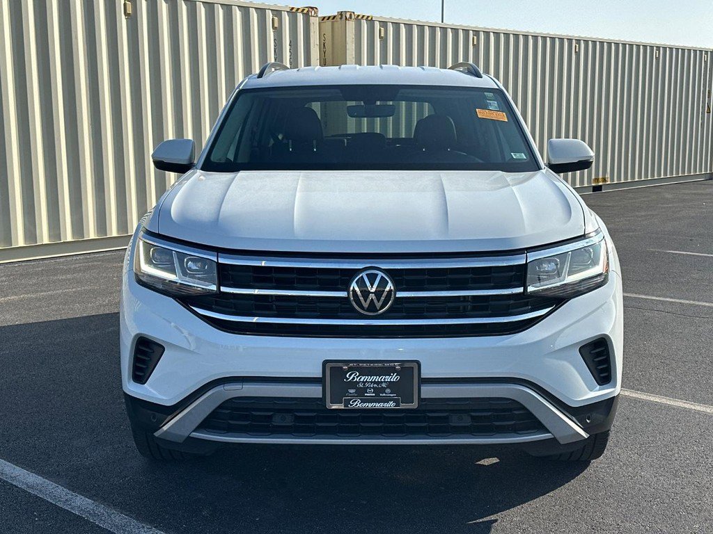 Used 2022 Volkswagen Atlas SE image 2