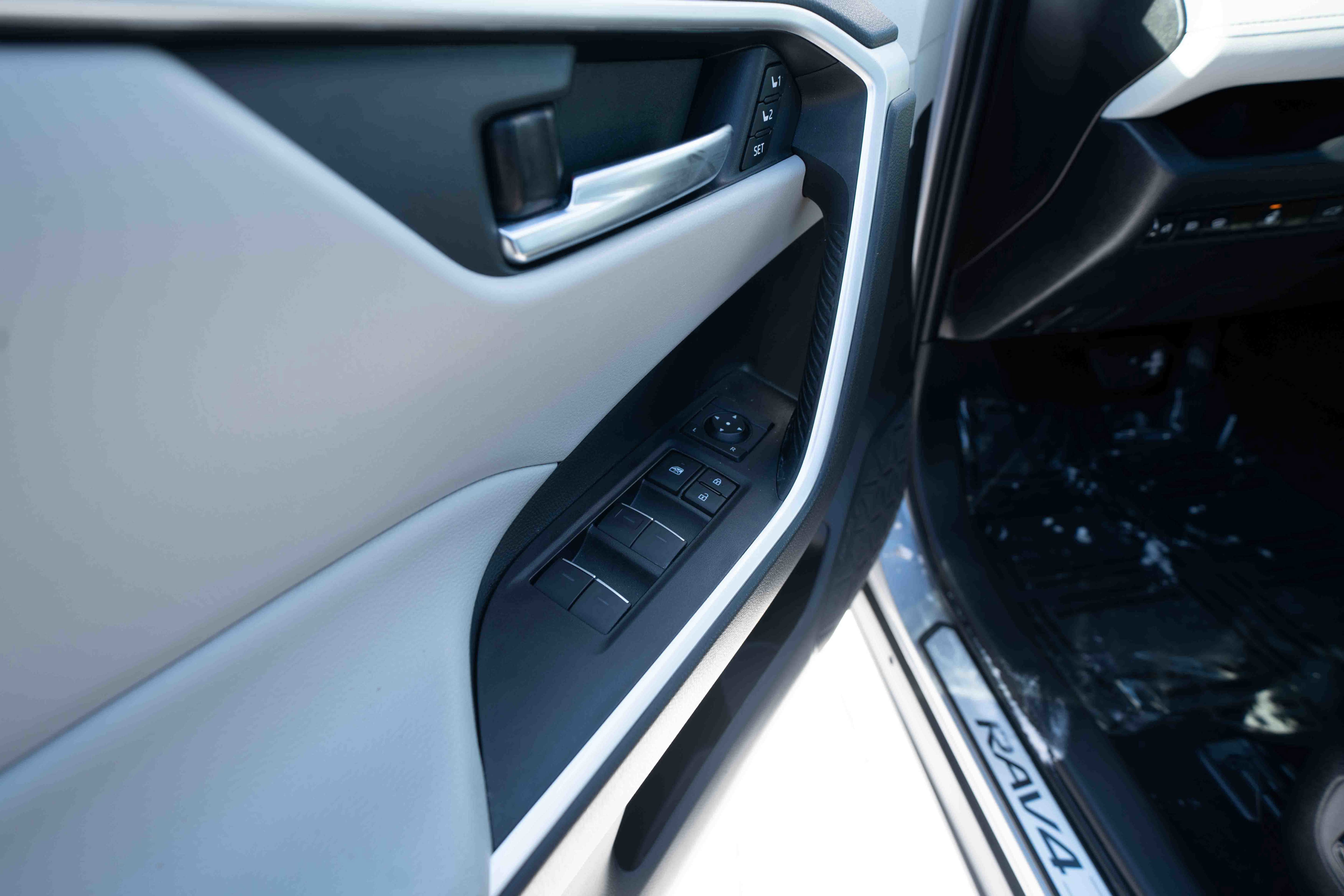 Used 2024 Toyota RAV4 XLE Premium w/ Weather Package image 7