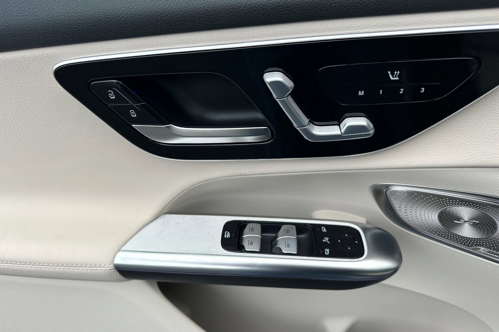 New 2026 Mercedes-Benz GLC 300 4MATIC image 11