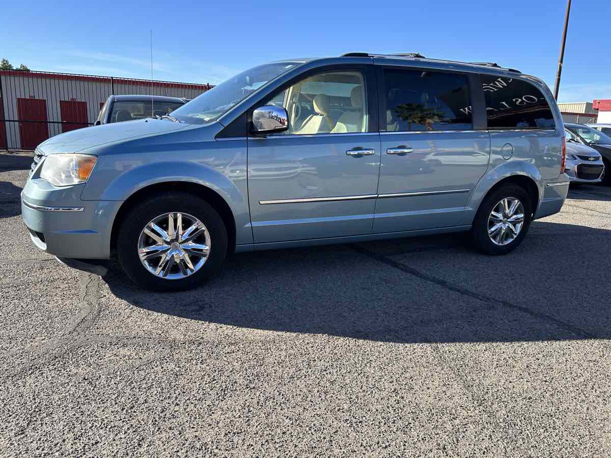 Used 2010 Chrysler Town & Country Limited FWD image 2
