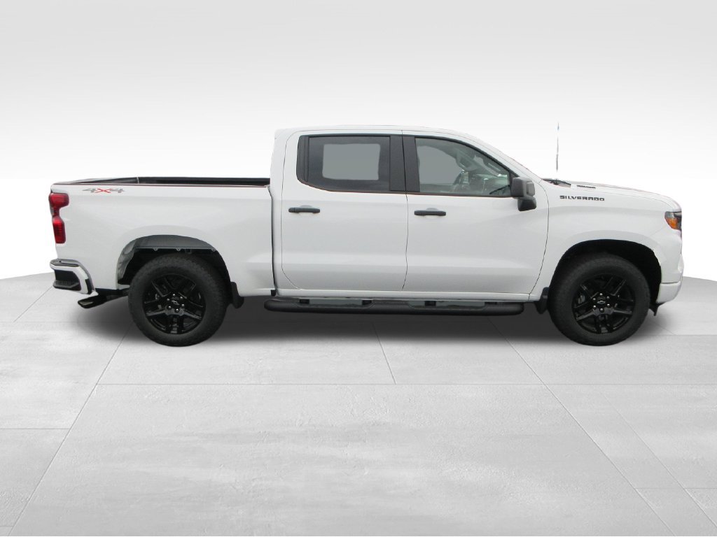 New 2026 Chevrolet Silverado 1500 Custom w/ Turbomax Blackout Package AWD/4WD image 7