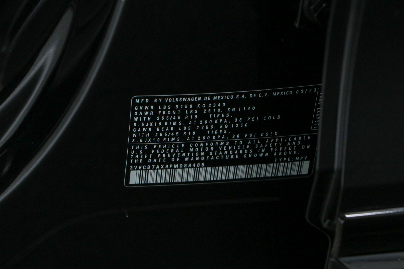 Used 2023 Volkswagen Tiguan SE R-Line FWD image 35