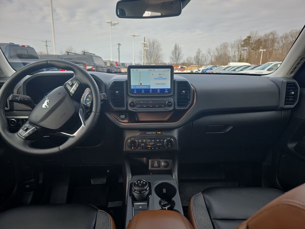 Used 2024 Ford Bronco Sport Outer Banks w/ Tech Package image 17