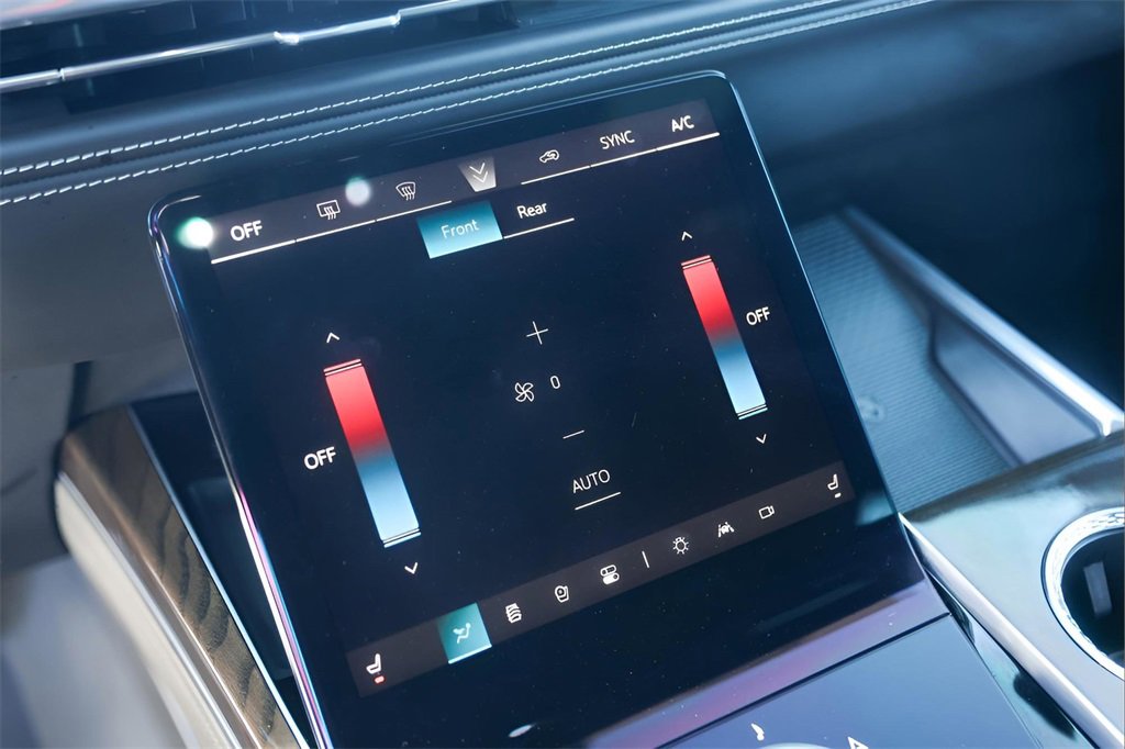 Certified 2025 Cadillac Escalade Sport Platinum w/ LPO, ONYX Package image 18