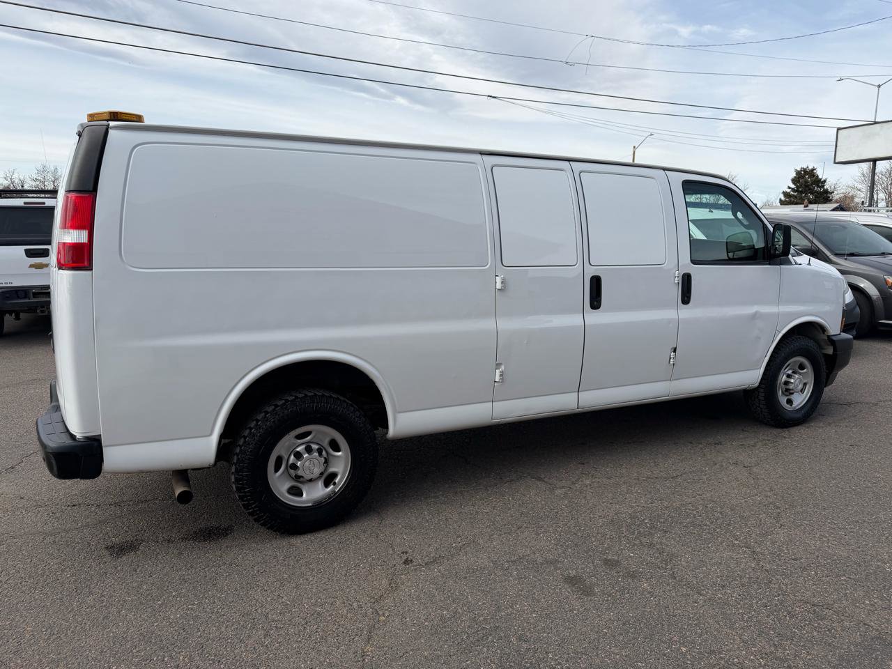 Used 2020 Chevrolet Express 2500 Extended w/ Communications Package image 10