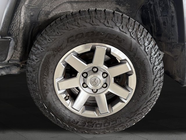 Used 2014 Toyota FJ Cruiser 4WD w/ Upgrade Package image 22