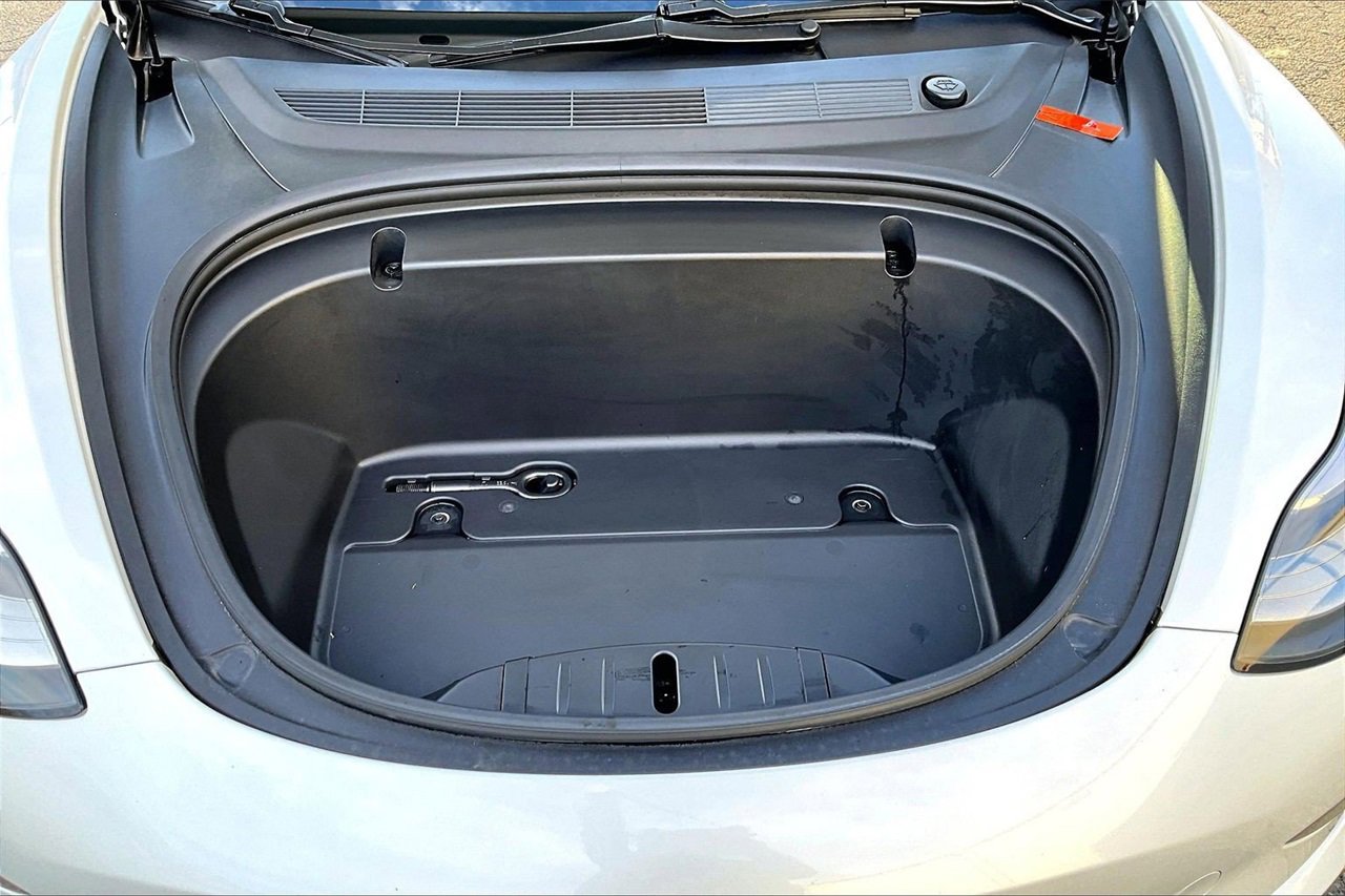 Used 2020 Tesla Model 3 Long Range image 36