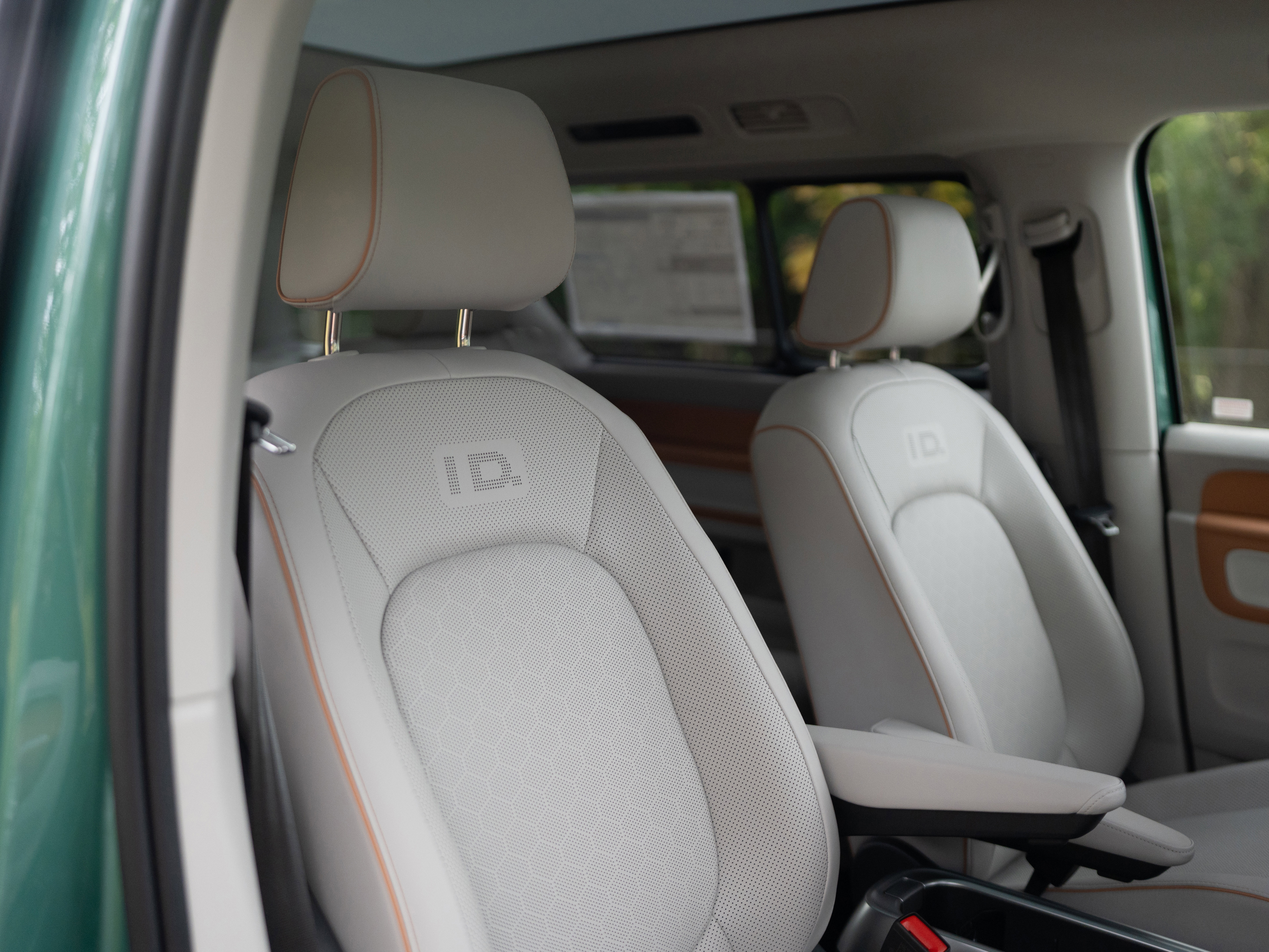 New 2025 Volkswagen ID. Buzz Pro S Plus image 22