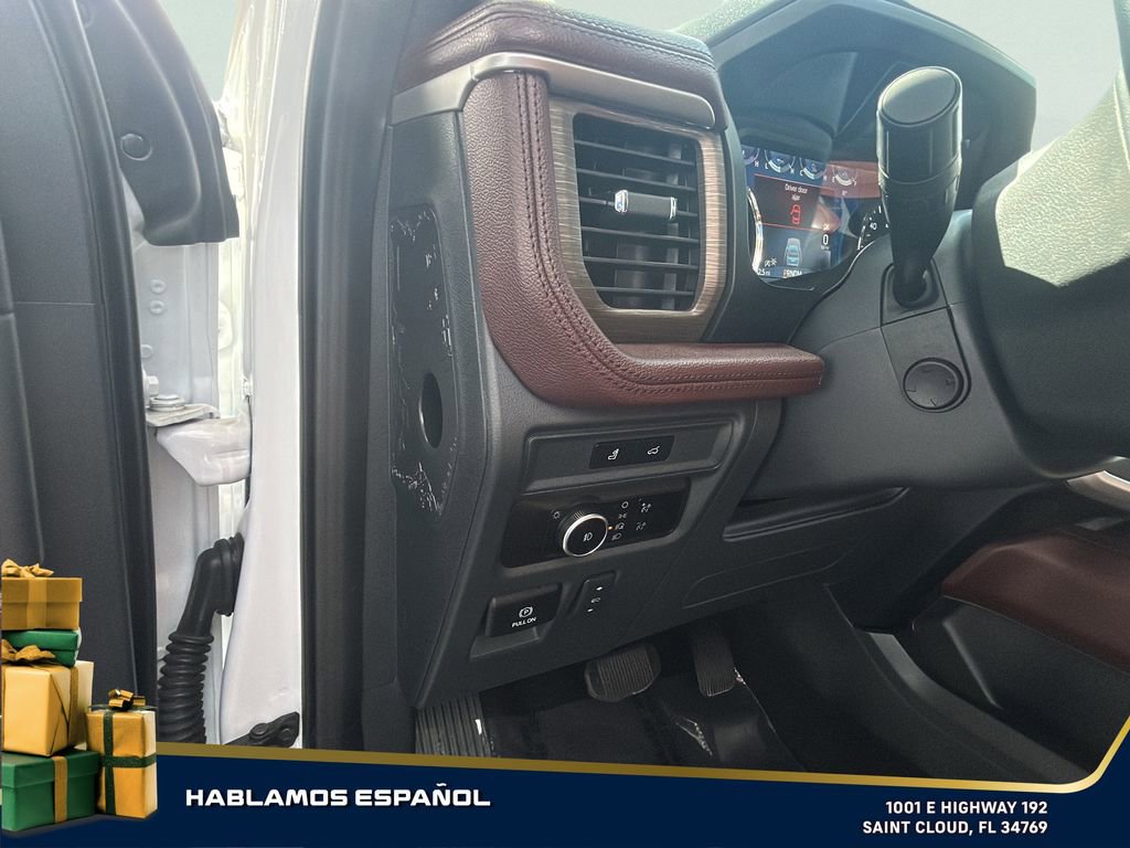 Used 2023 Ford Expedition Limited image 14