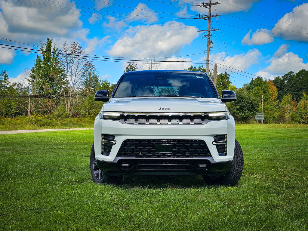 New 2026 Jeep Grand Wagoneer 4WD image 8