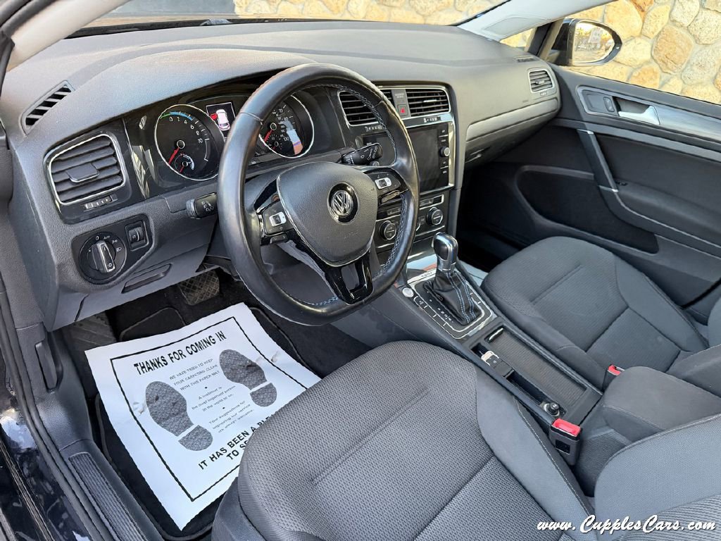 Used 2019 Volkswagen e-Golf SE w/ Driver Assistance Package FWD image 5