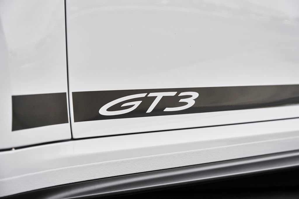 Used 2026 Porsche 911 GT3 w/ Weissach Package RWD image 12