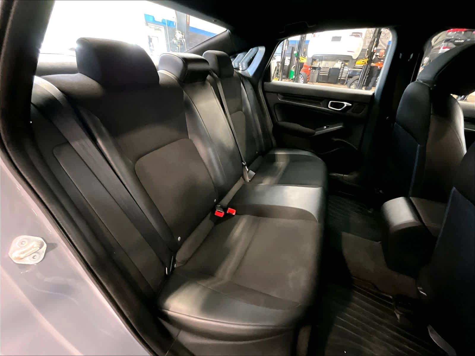 Used 2022 Honda Civic Sport image 16