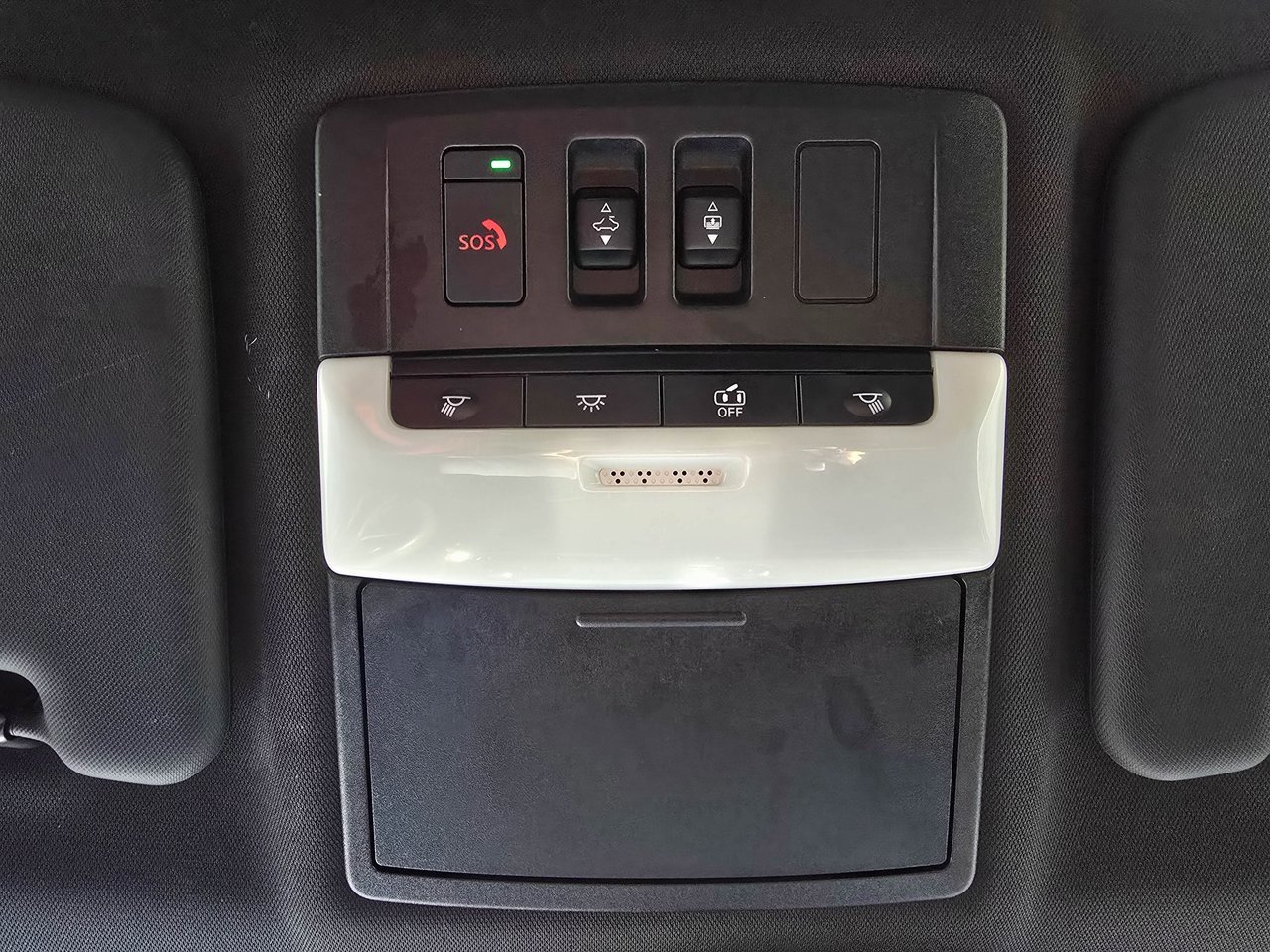 Used 2023 Mitsubishi Outlander SEL Black Edition image 25