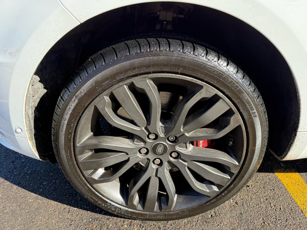 Used 2017 Land Rover Range Rover Sport HSE Dynamic image 12