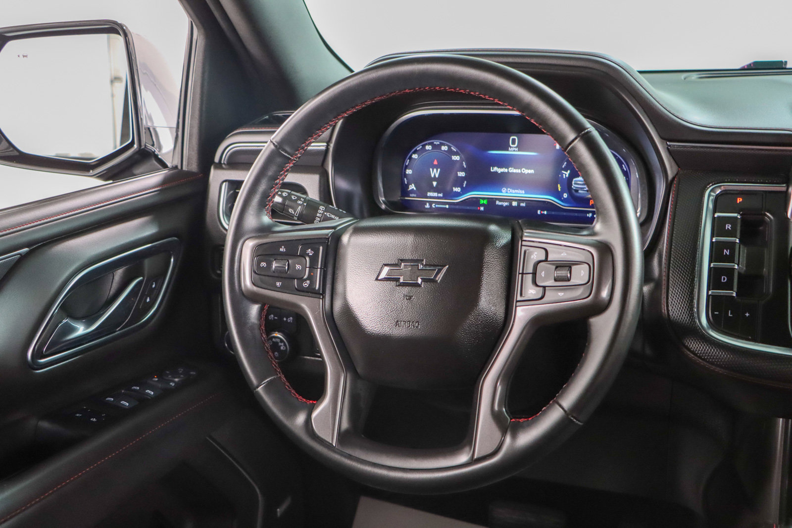 Used 2024 Chevrolet Suburban RST w/ Luxury Package image 13