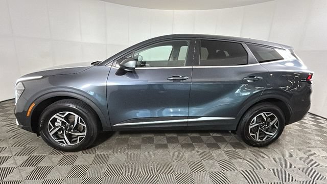 Used 2025 Kia Sportage LX AWD/4WD video 5