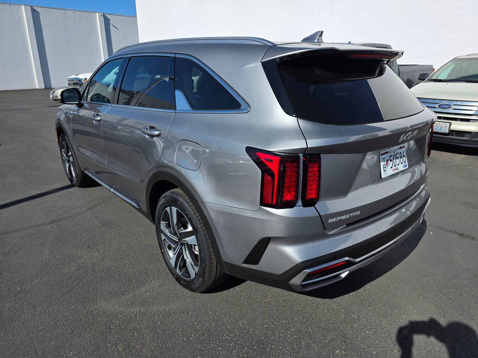 Used 2023 Kia Sorento EX w/ Panoramic Sunroof Package AWD/4WD image 7