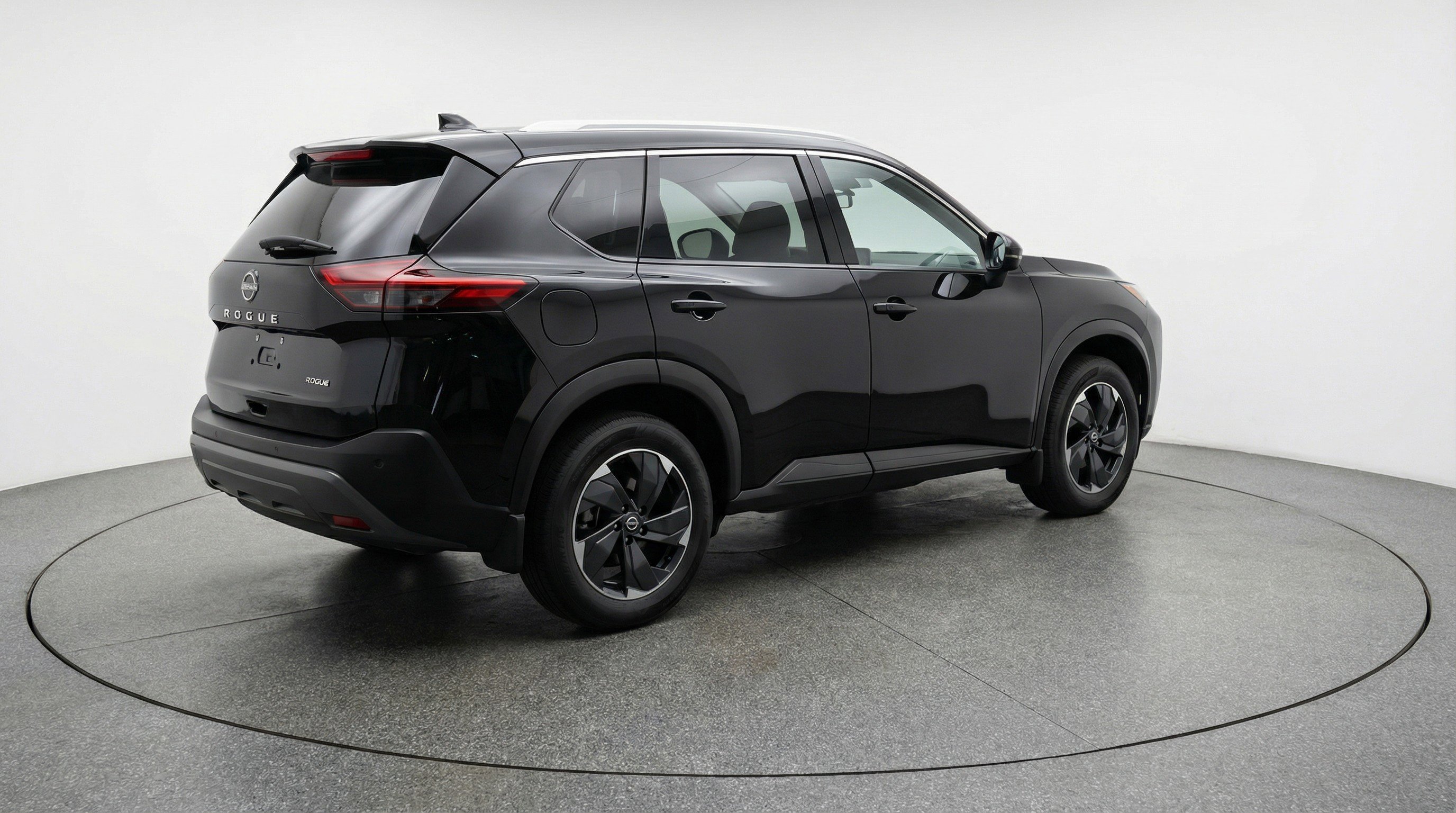 Used 2025 Nissan Rogue SV AWD/4WD image 9