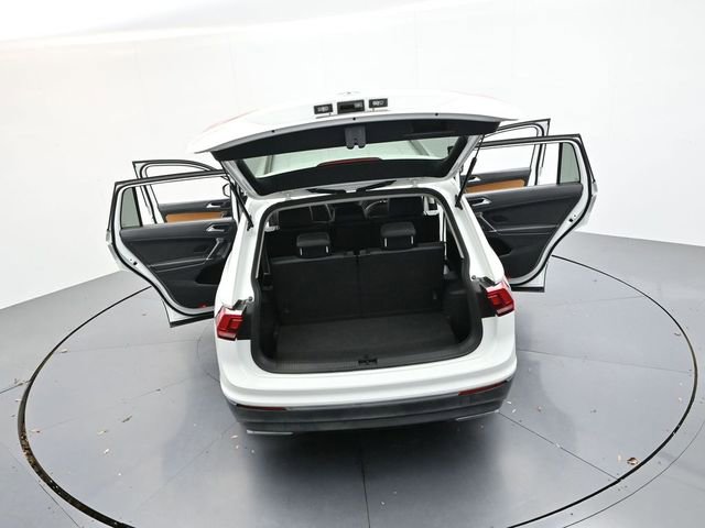 Used 2018 Volkswagen Tiguan SE image 42