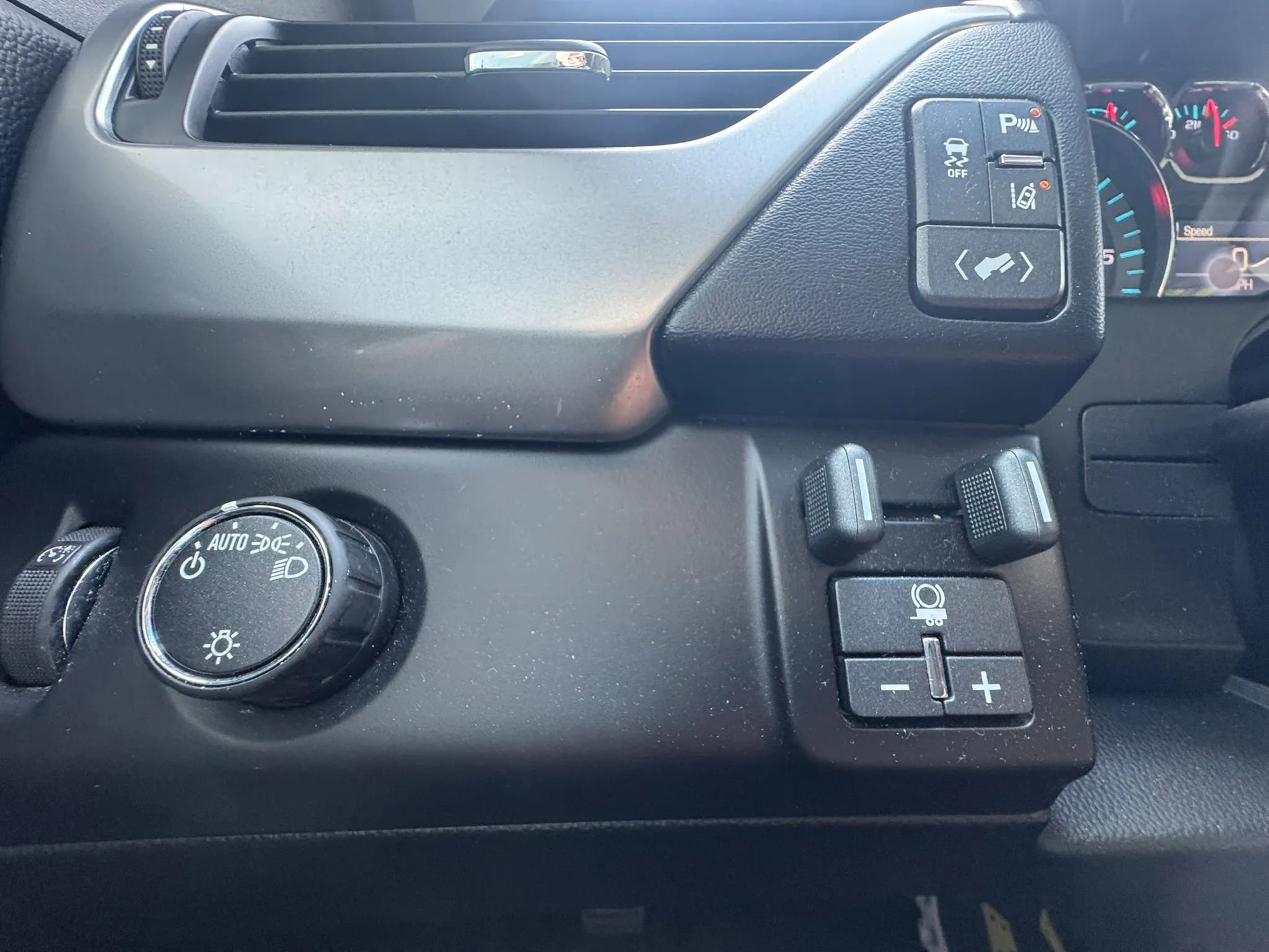 Used 2015 Chevrolet Tahoe LT w/ Max Trailering Package image 24