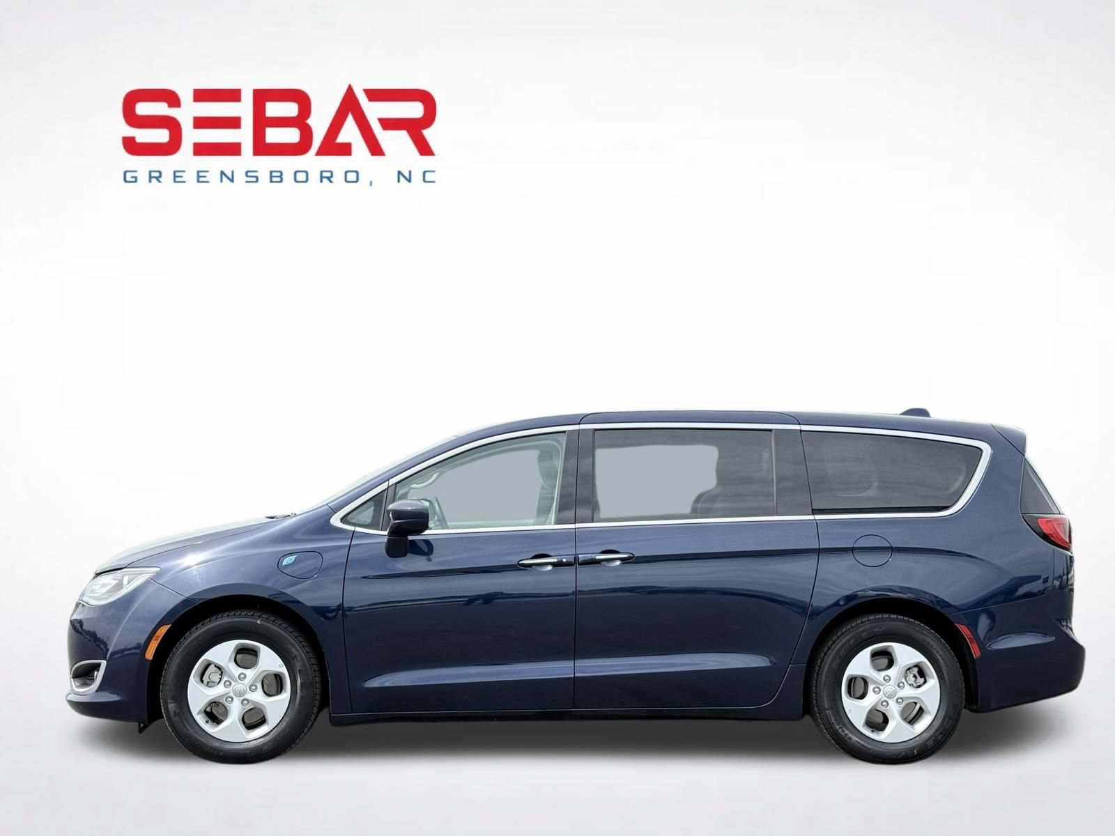 Used 2018 Chrysler Pacifica Touring Plus FWD image 16