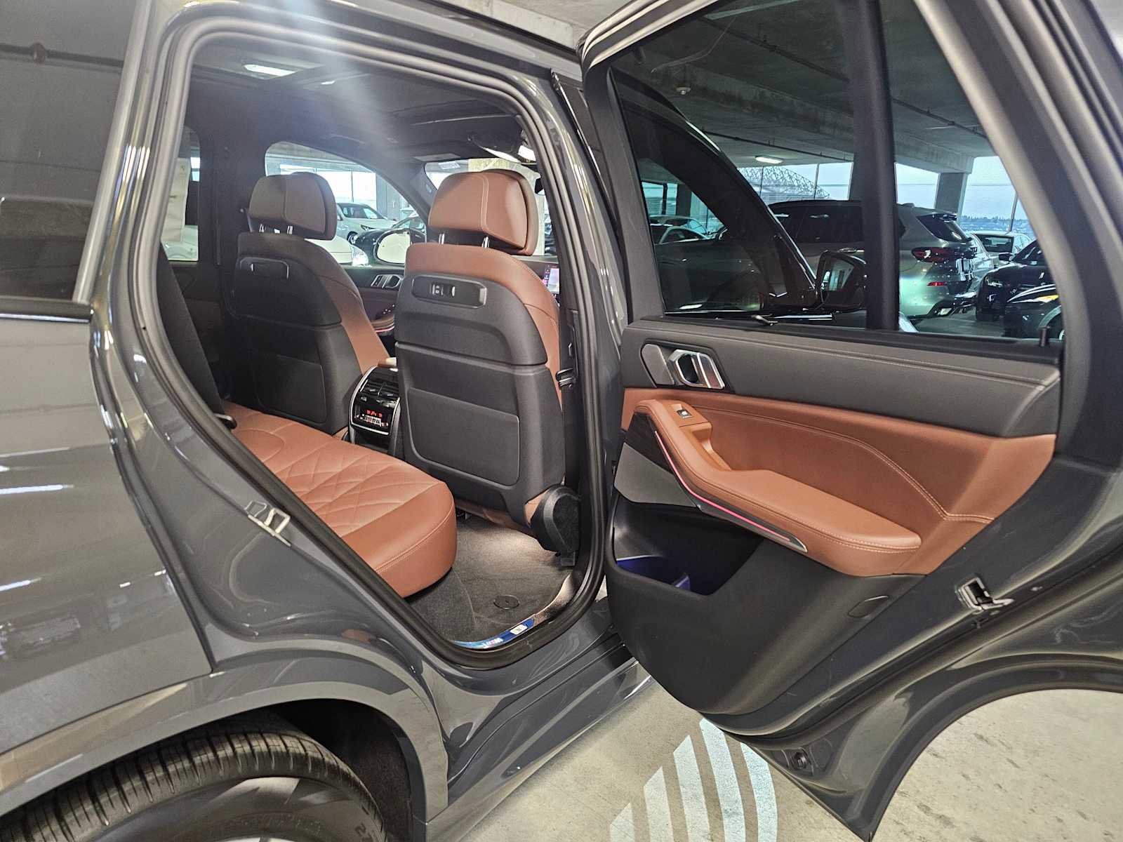 New 2026 BMW X5 xDrive40i w/ M Sport Package image 38