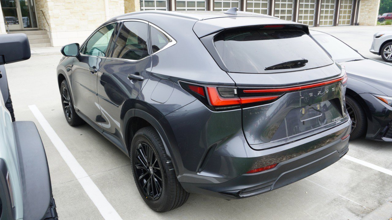 Used 2024 Lexus NX 250 AWD w/ Cold Area Package image 7