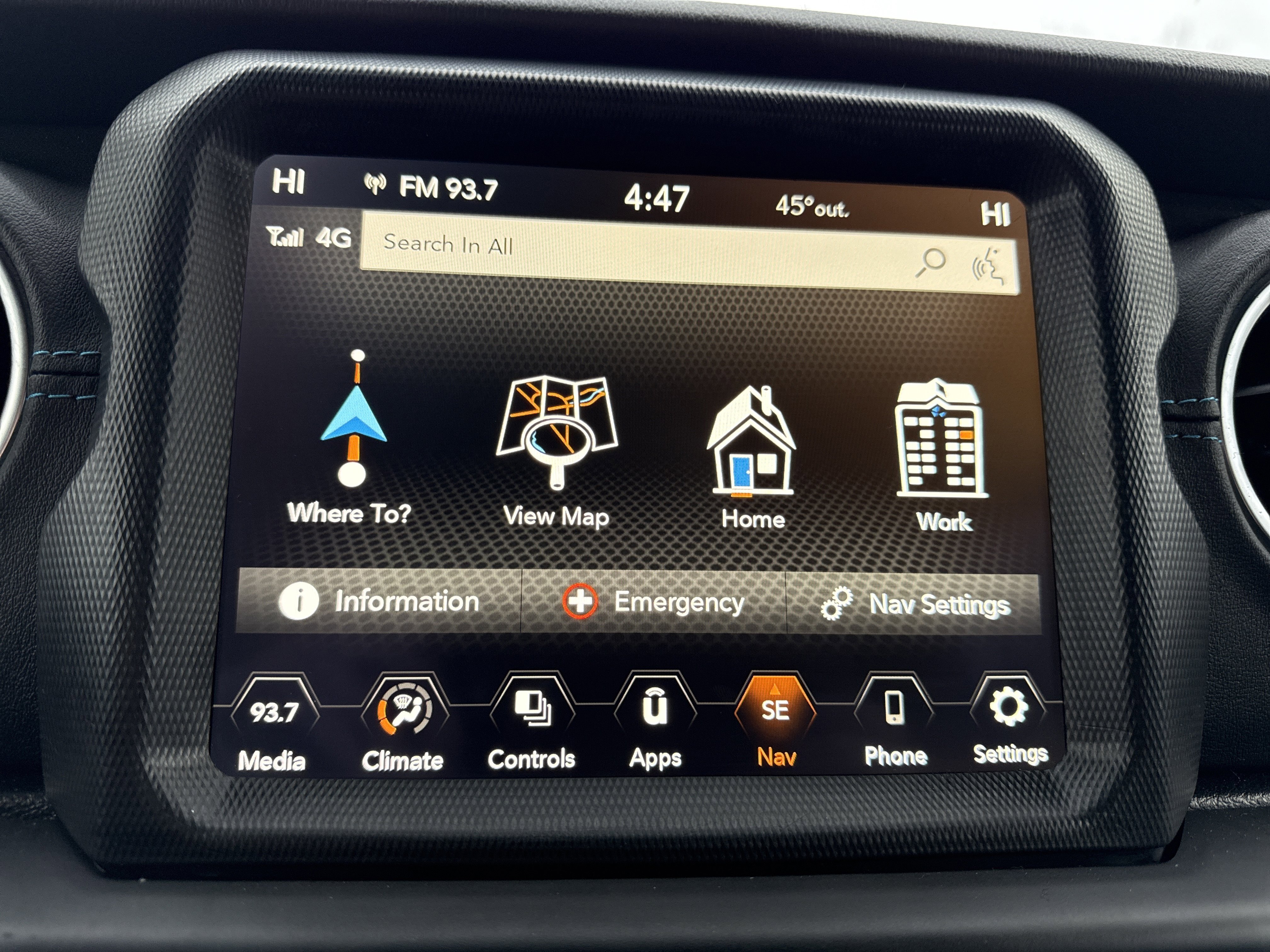 Used 2023 Jeep Wrangler Unlimited Rubicon 4xe image 3