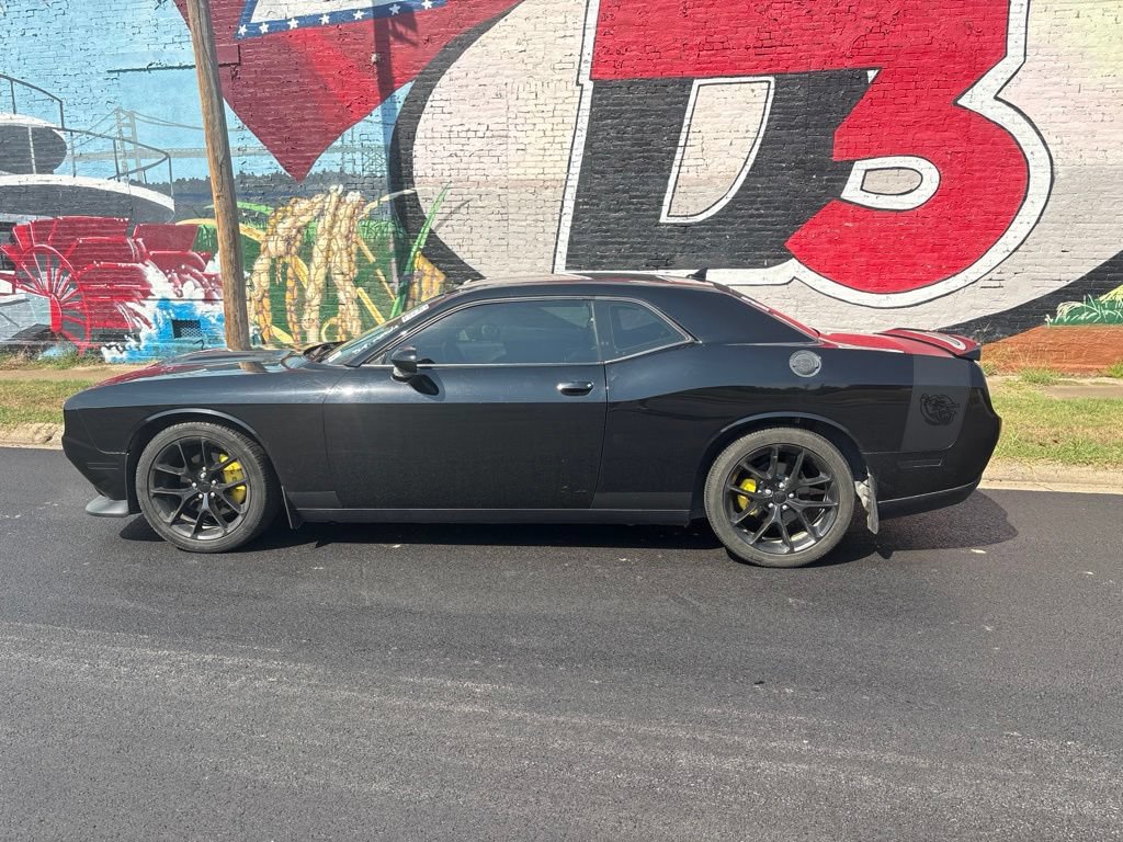 Used 2019 Dodge Challenger GT w/ Plus Package RWD image 3