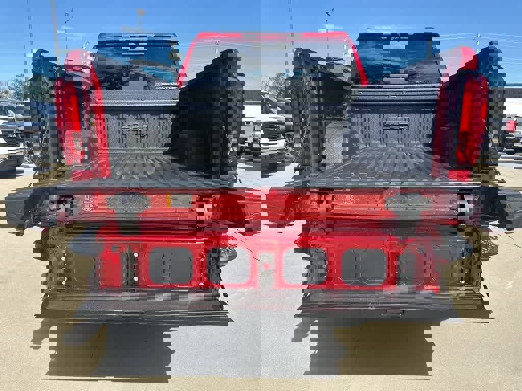 New 2024 GMC Sierra 1500 AT4 w/ Technology Package image 15