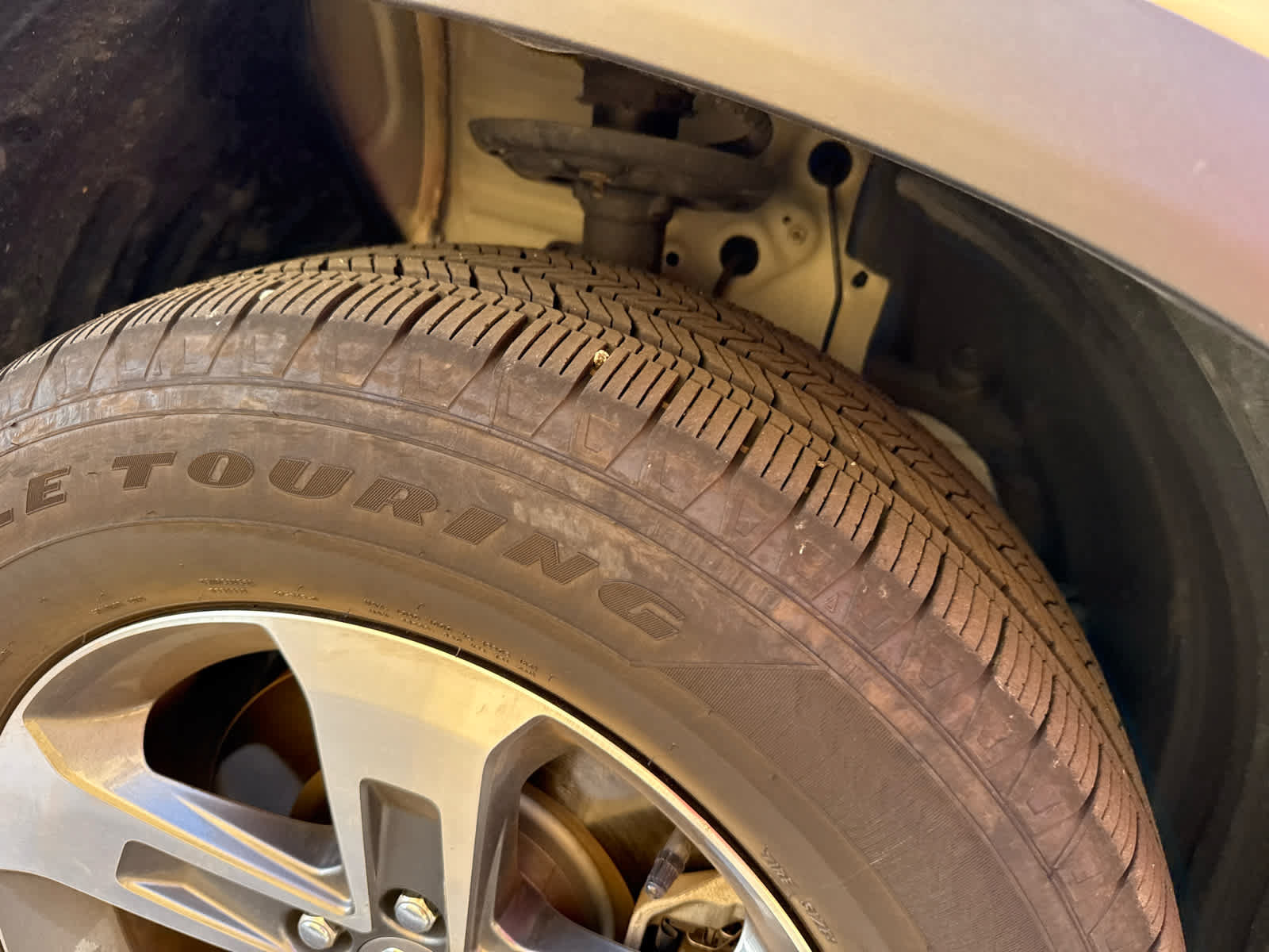 Used 2025 Honda Pilot EX-L image 2