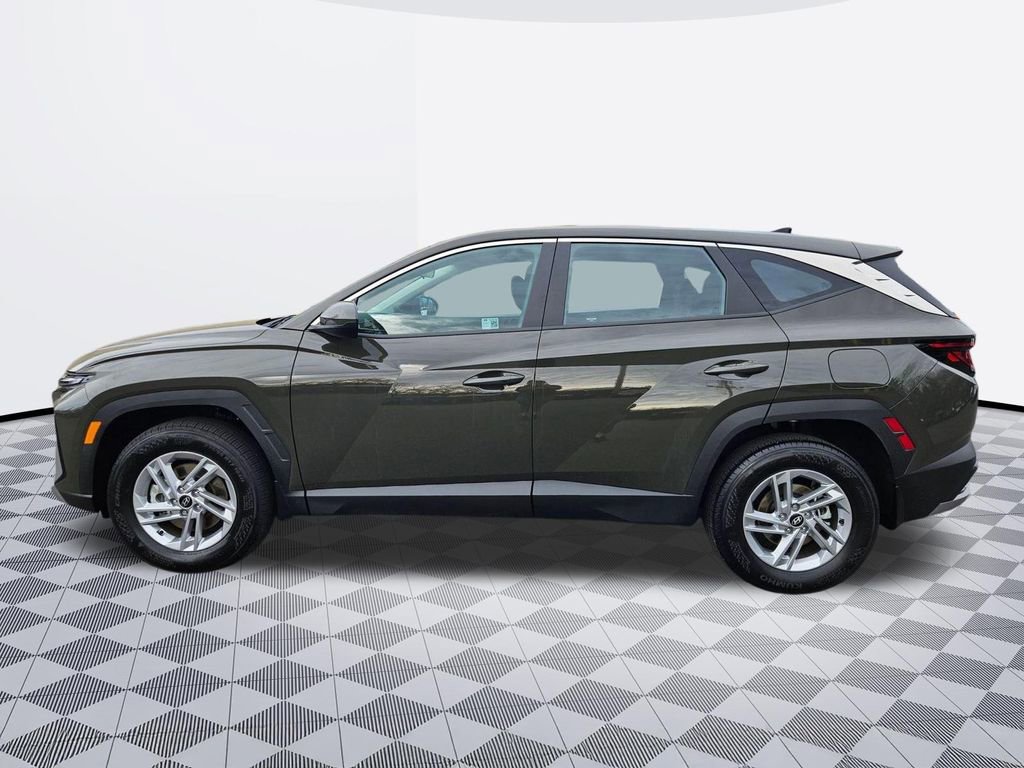 Used 2025 Hyundai Tucson SE AWD/4WD image 3