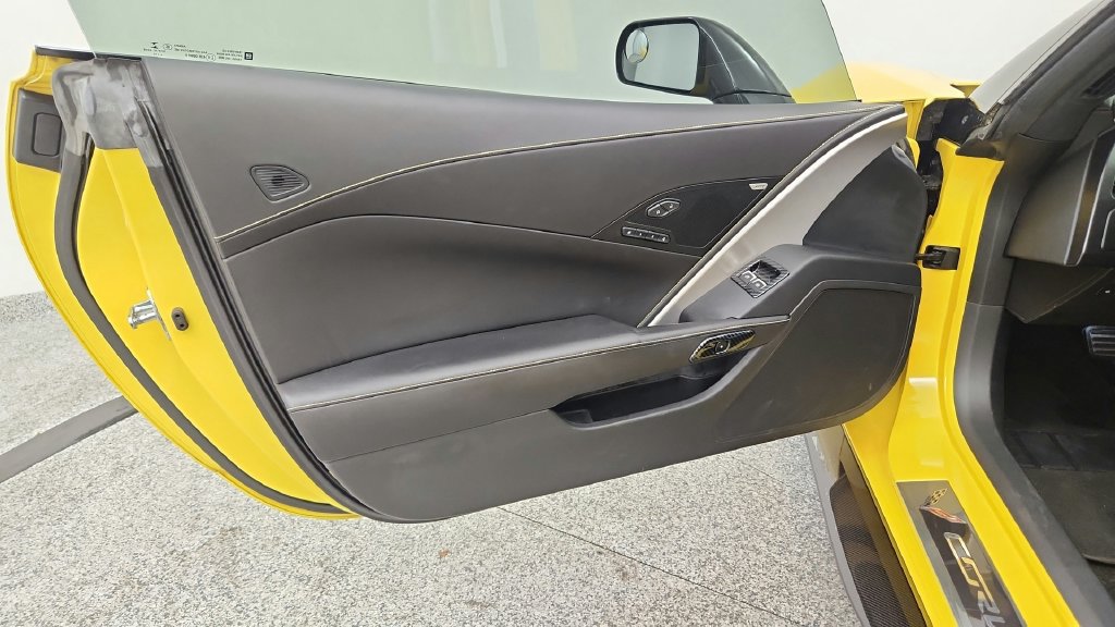 Used 2017 Chevrolet Corvette Grand Sport RWD image 25