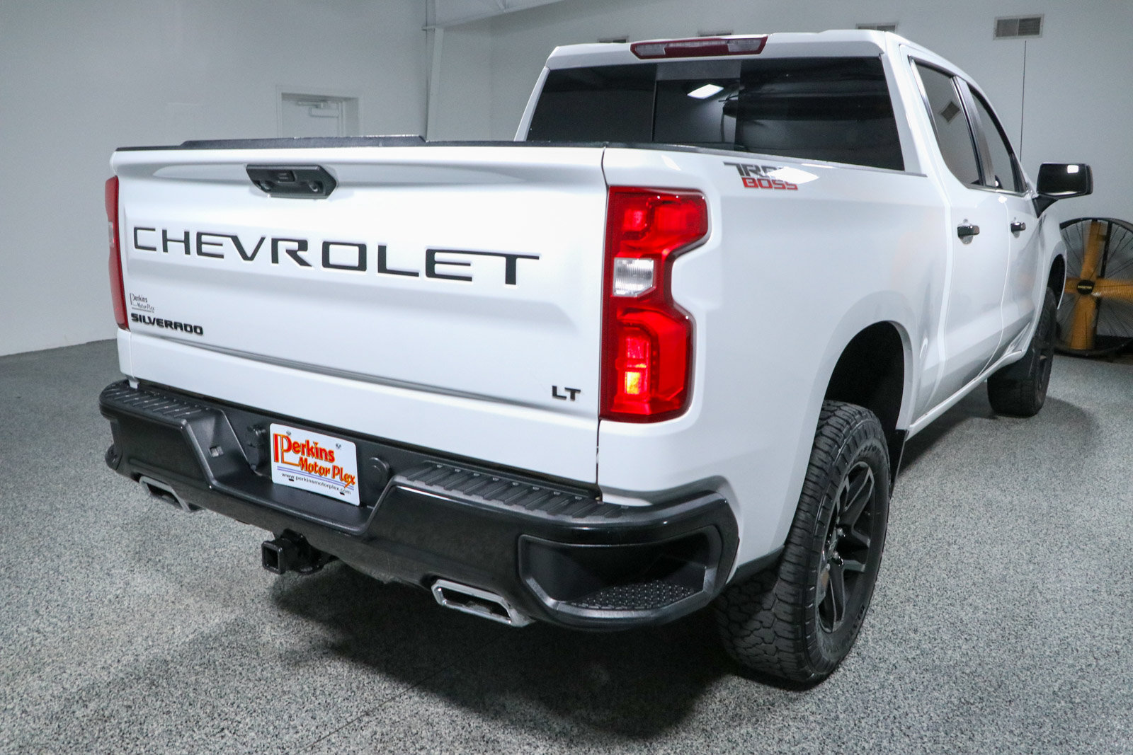 Used 2022 Chevrolet Silverado 1500 LT Trail Boss w/ Convenience Package II AWD/4WD image 7