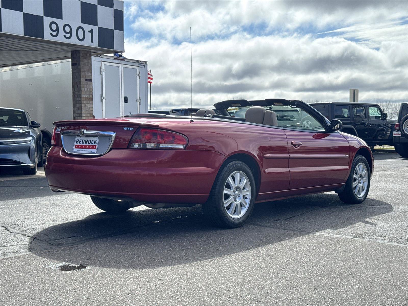 Used 2003 Chrysler Sebring GTC FWD image 7
