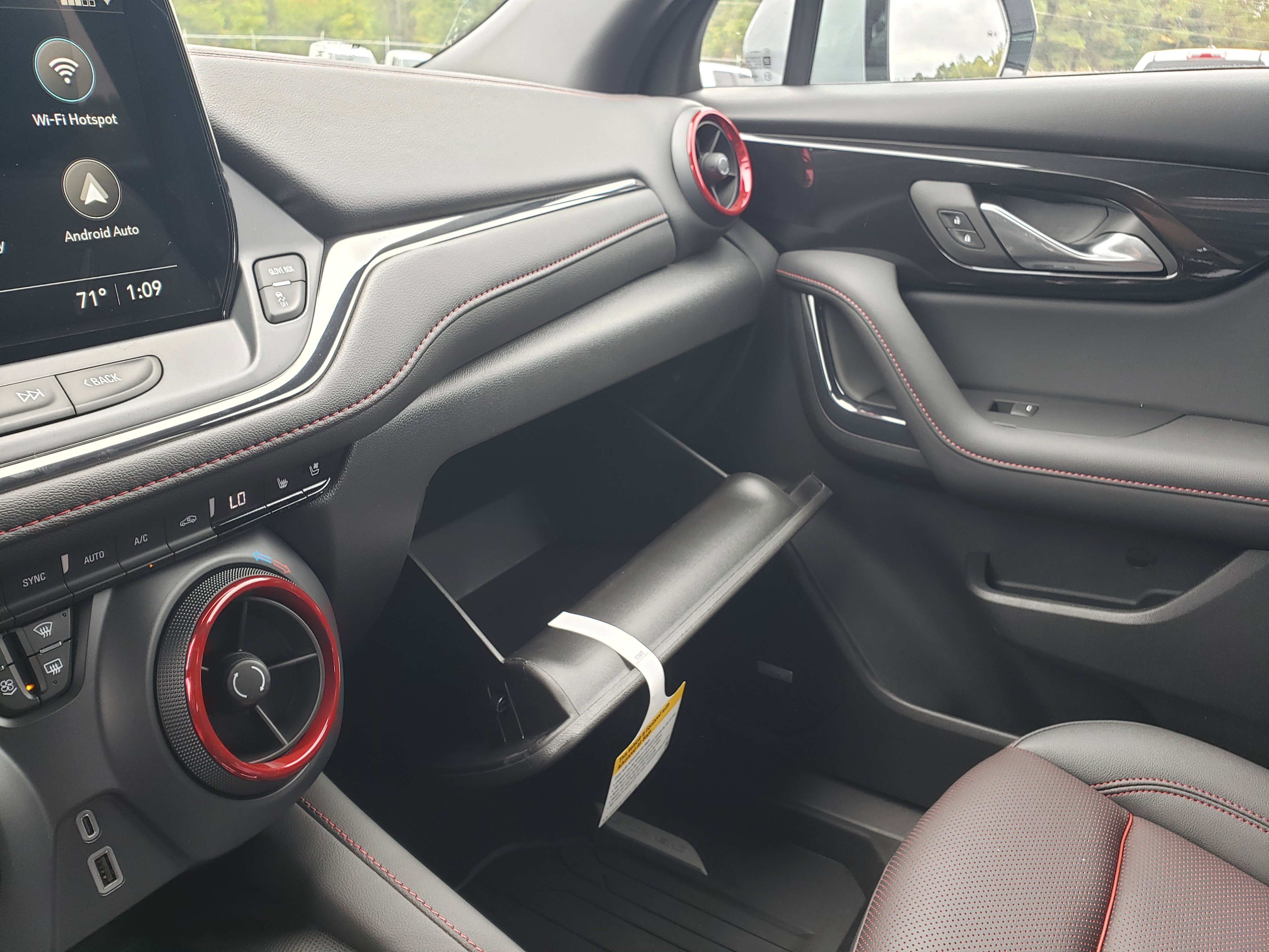 New 2025 Chevrolet Blazer RS w/ Driver Confidence II Package image 24