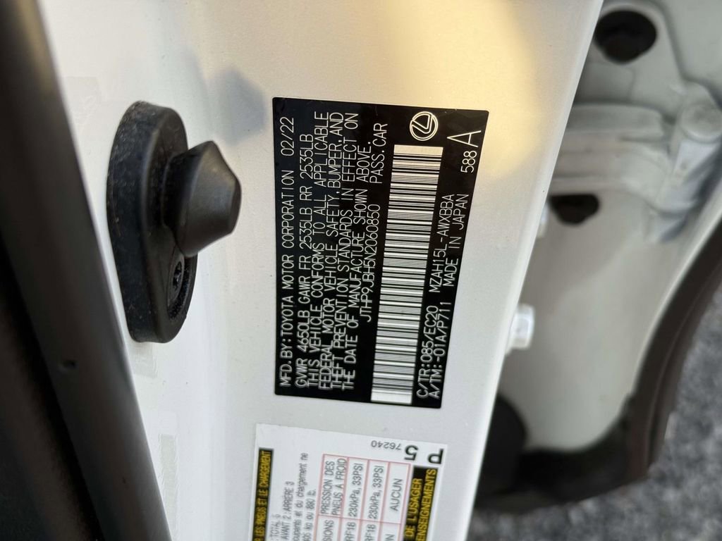 Used 2022 Lexus UX 250h w/ Premium Package image 32