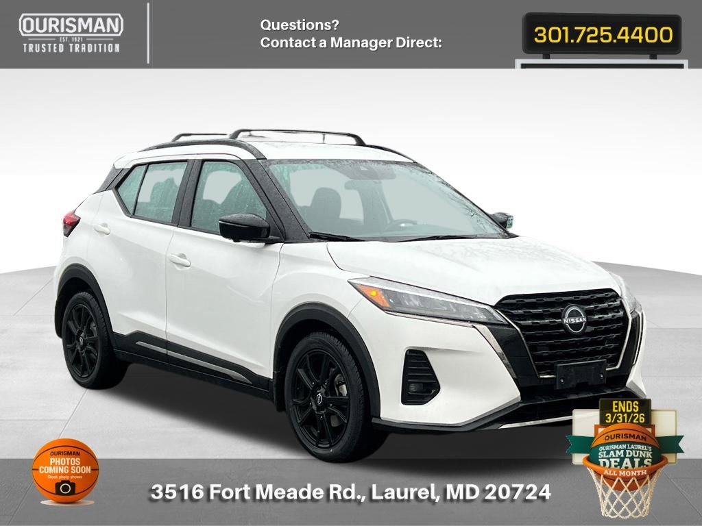 Used 2022 Nissan Kicks SR w/ Exterior Package image 1