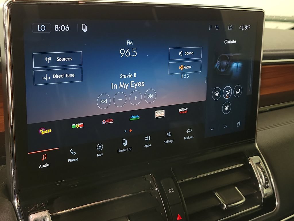 Certified 2023 Lincoln Navigator Reserve AWD/4WD image 29