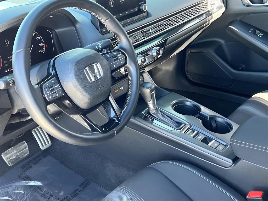 Used 2023 Honda Civic Sport image 3