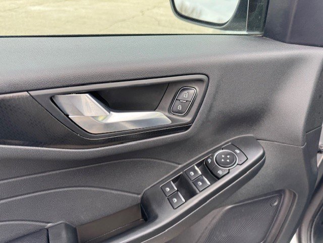 Used 2022 Ford Escape SEL w/ SEL Stealth AWD Package image 12