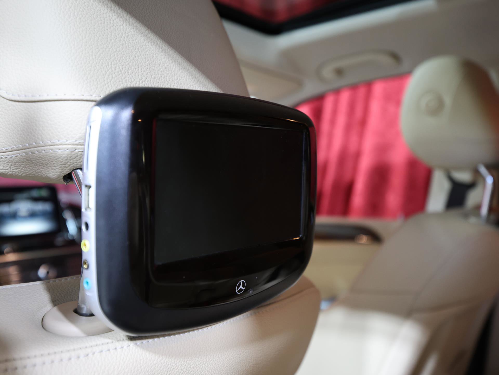 Used 2017 Mercedes-Benz GLS 450 4MATIC image 16